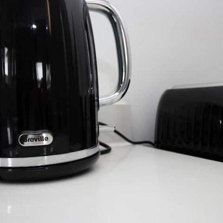 Flat In Cardiff City Centre Екстериор снимка